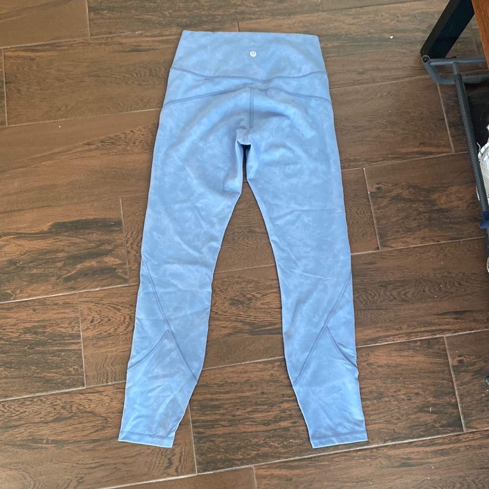 Lululemon in movement tight 25” everlux